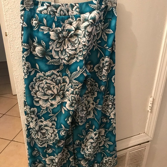 Worthington Petite Pants - Picture 2 of 2